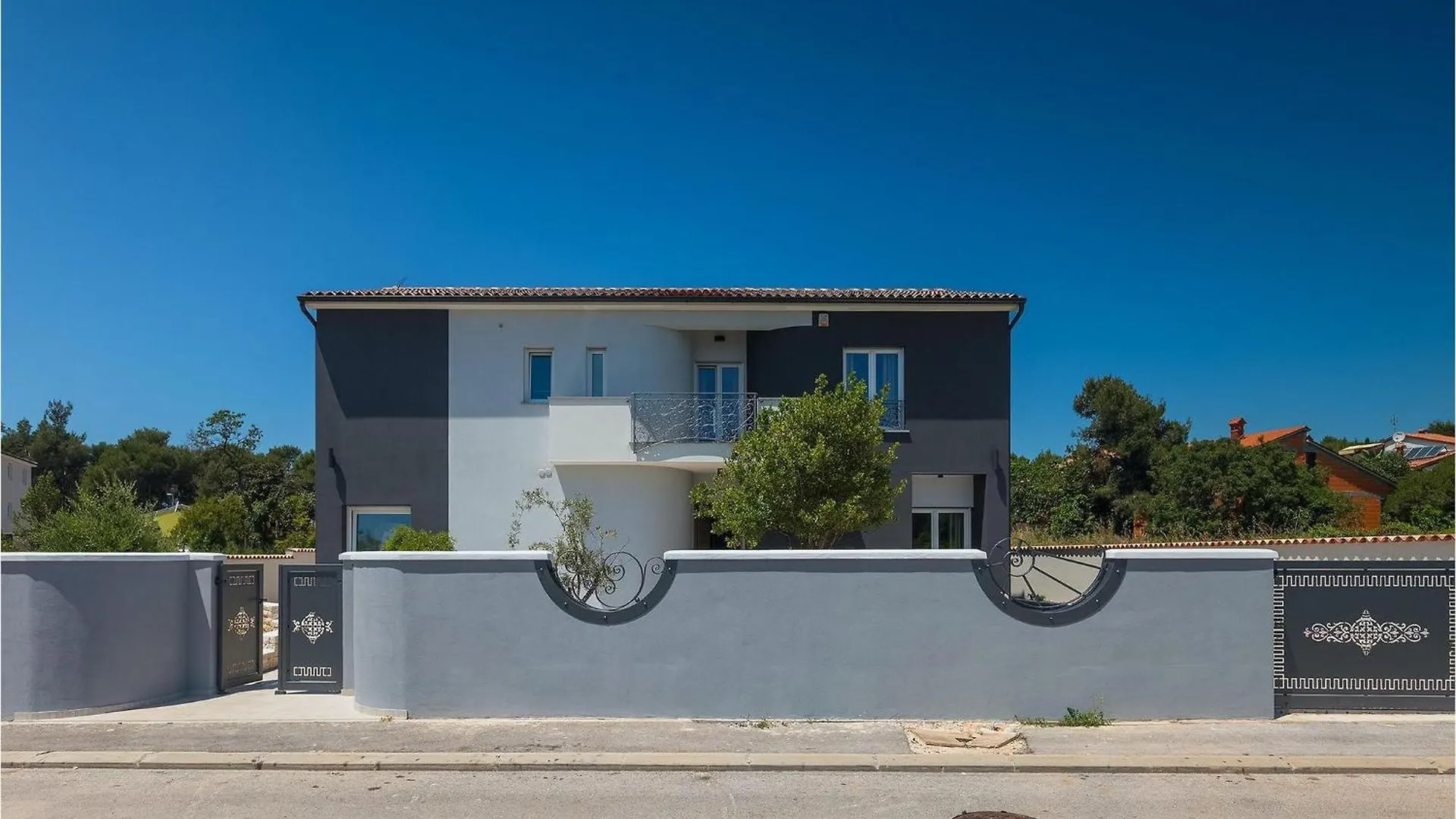 Villa Dream House Pula 0*,  Croatia