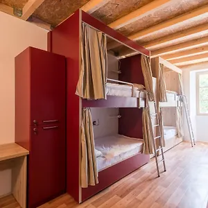  Albergue Antique